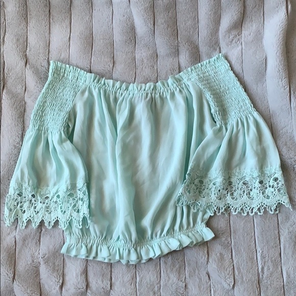 Off the shoulder crop top - Picture 2 of 2